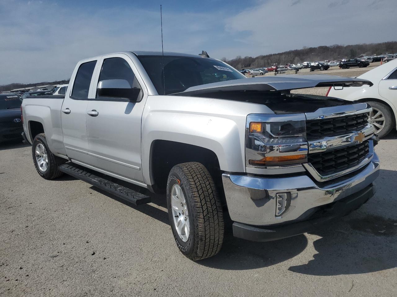 2017 Chevrolet Silverado K1500 Lt vin: 1GCVKREHXHZ156203