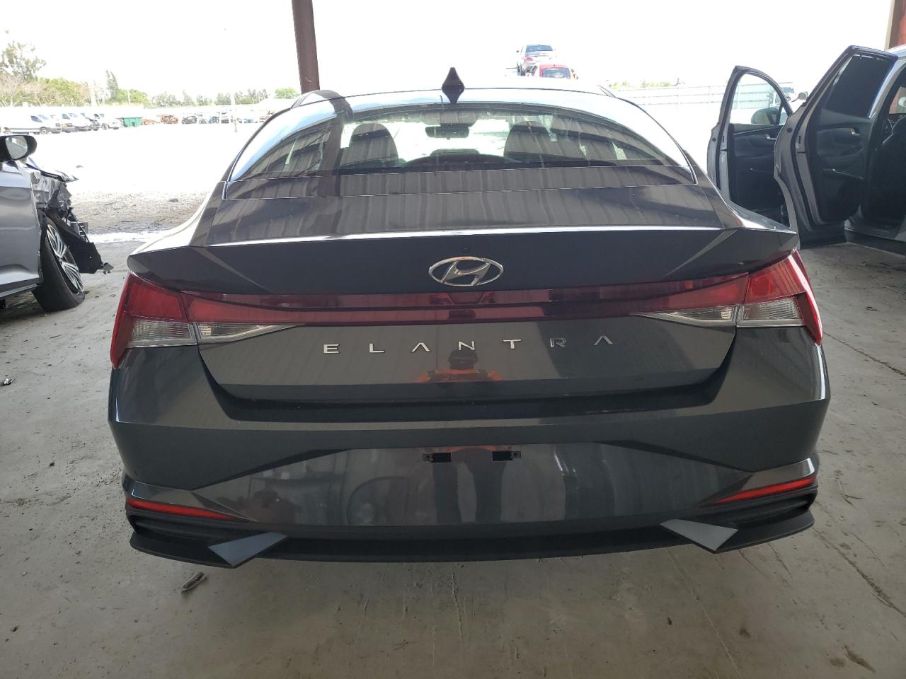 5NPLL4AG8NH060786 2022 Hyundai Elantra Se