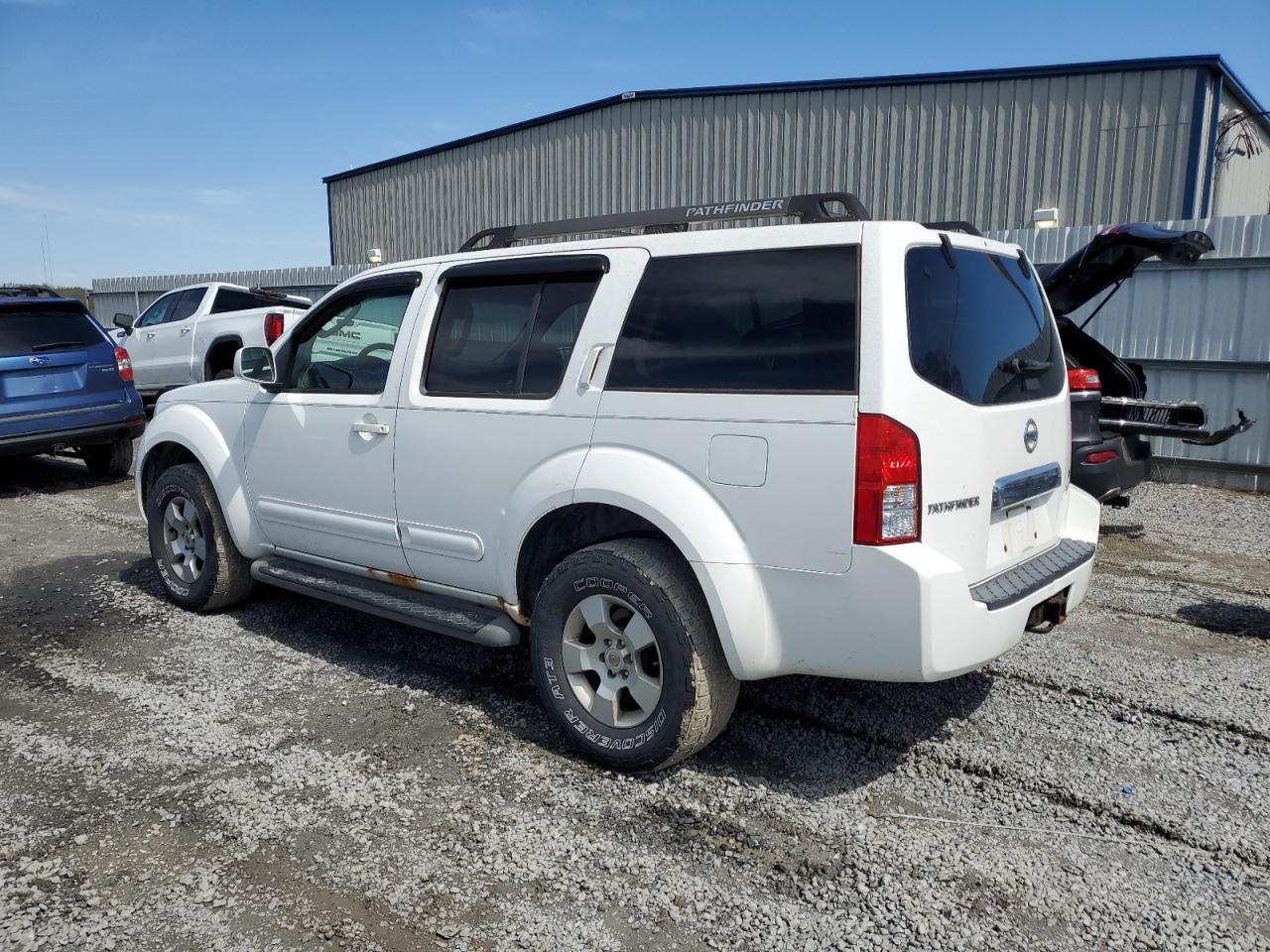 5N1AR18W66C635171 2006 Nissan Pathfinder Le