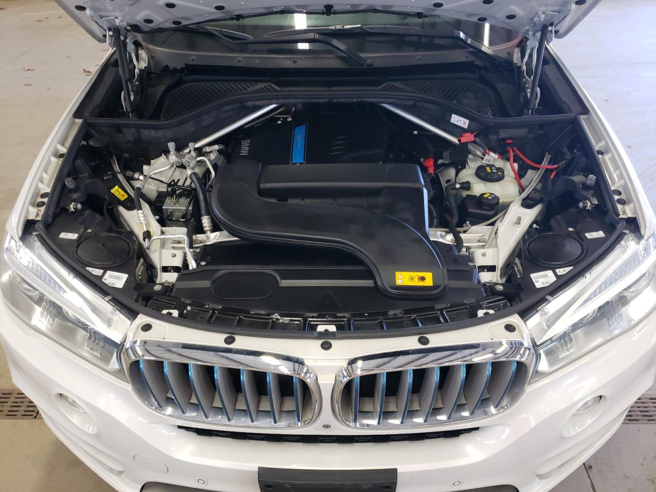 2018 BMW X5 Xdr40E vin: 5UXKT0C58J0W02118