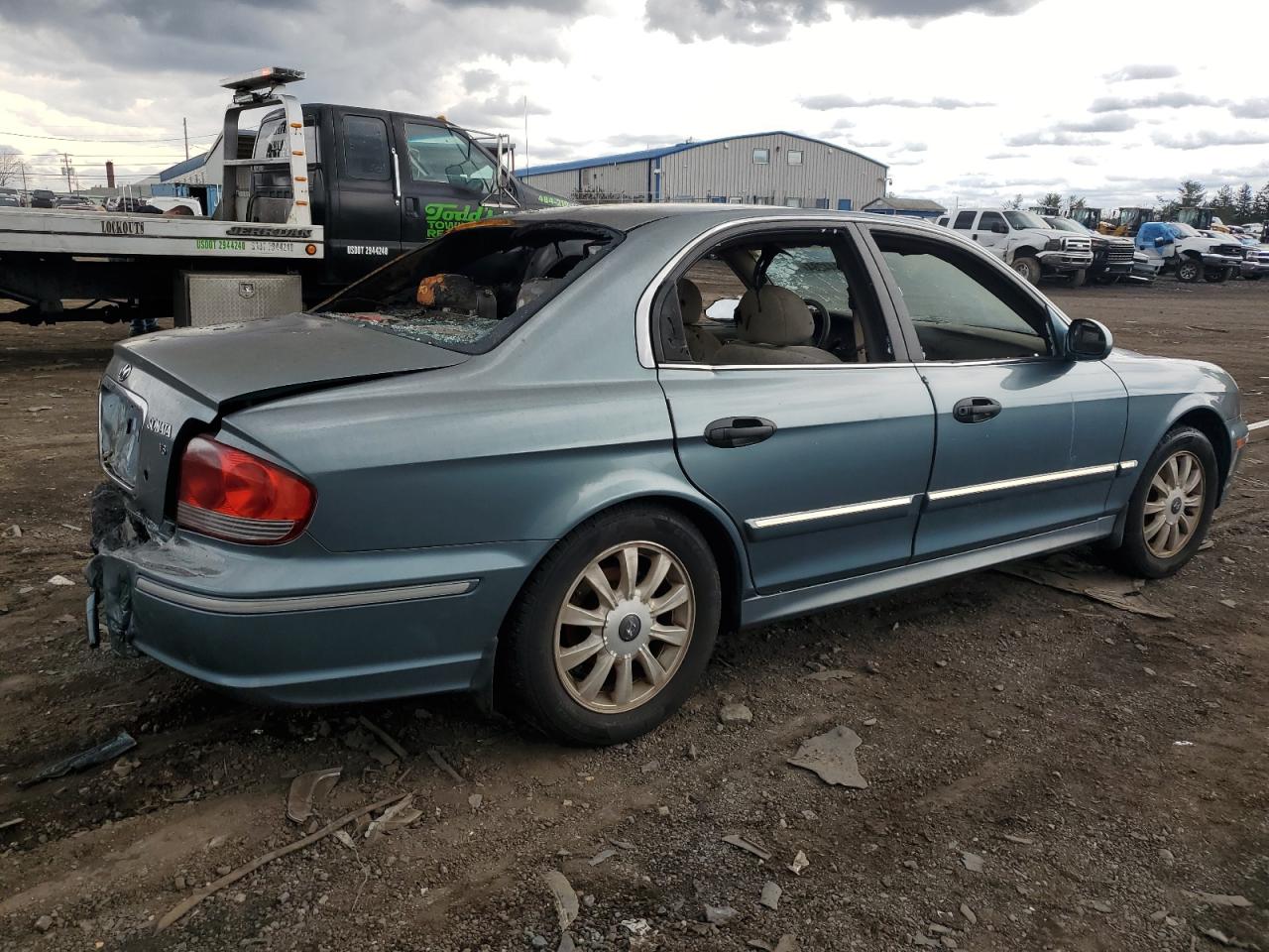 KMHWF35H04A067024 2004 Hyundai Sonata Gls