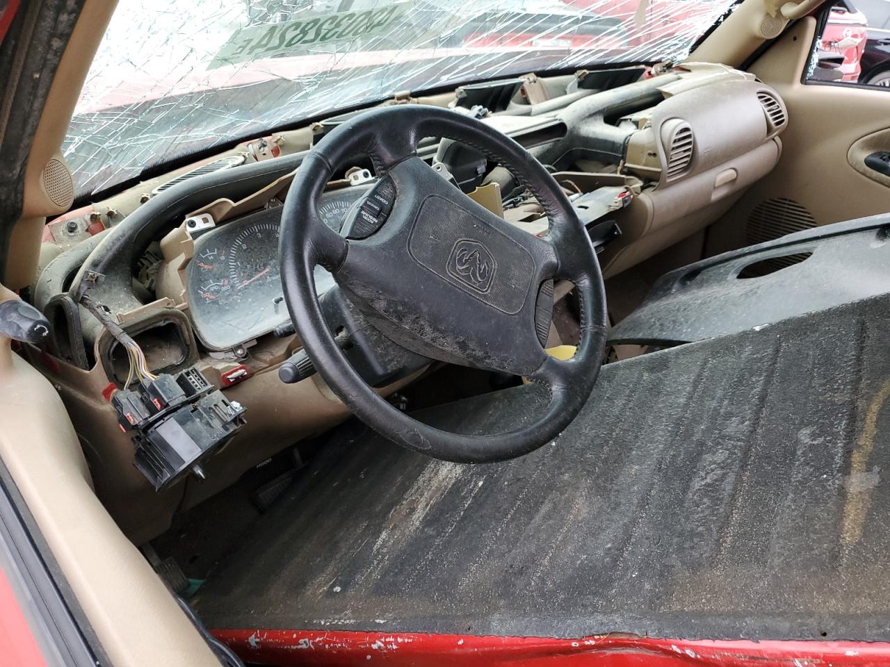 3B7HF13Z8XG205220 1999 Dodge Ram 1500