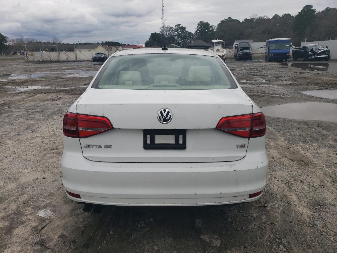 3VWD17AJ5FM283416 2015 Volkswagen Jetta Se