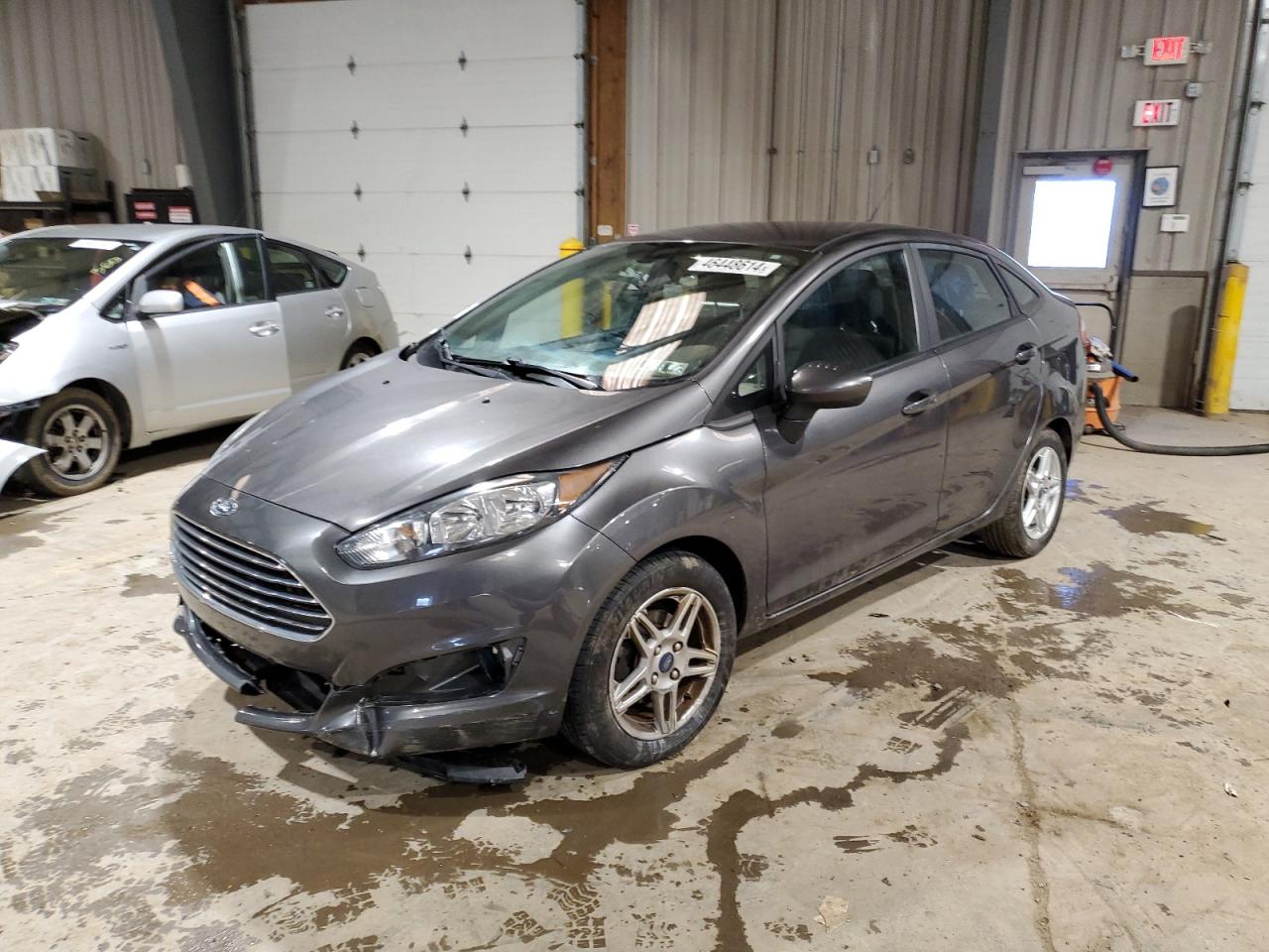 3FADP4BJ2JM145880 2018 Ford Fiesta Se