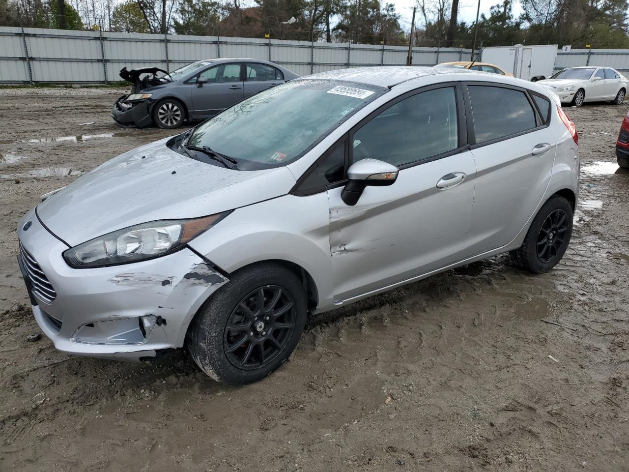 3FADP4EJXFM205049 2015 Ford Fiesta Se