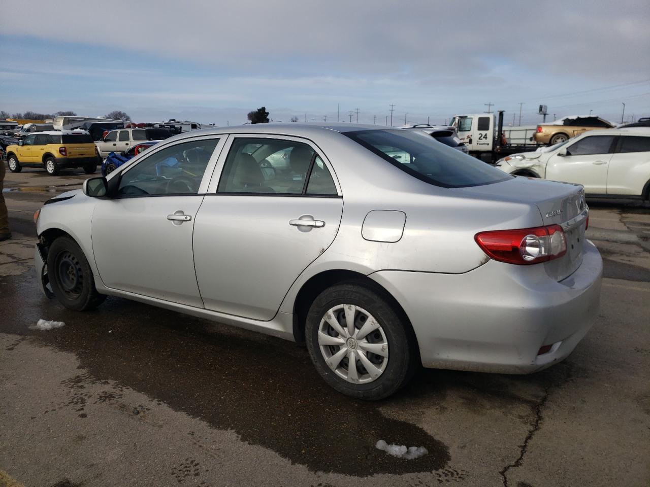 2013 Toyota Corolla Base vin: 5YFBU4EE0DP214801