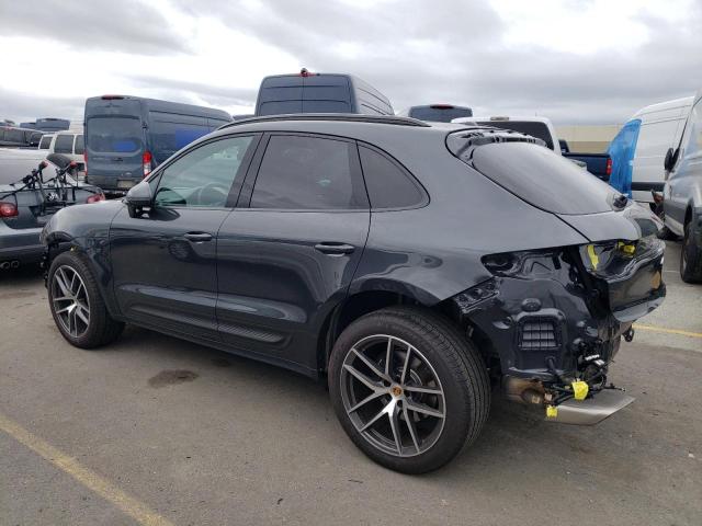 VIN WP1AA2A56NLB01894 2022 Porsche Macan no.2