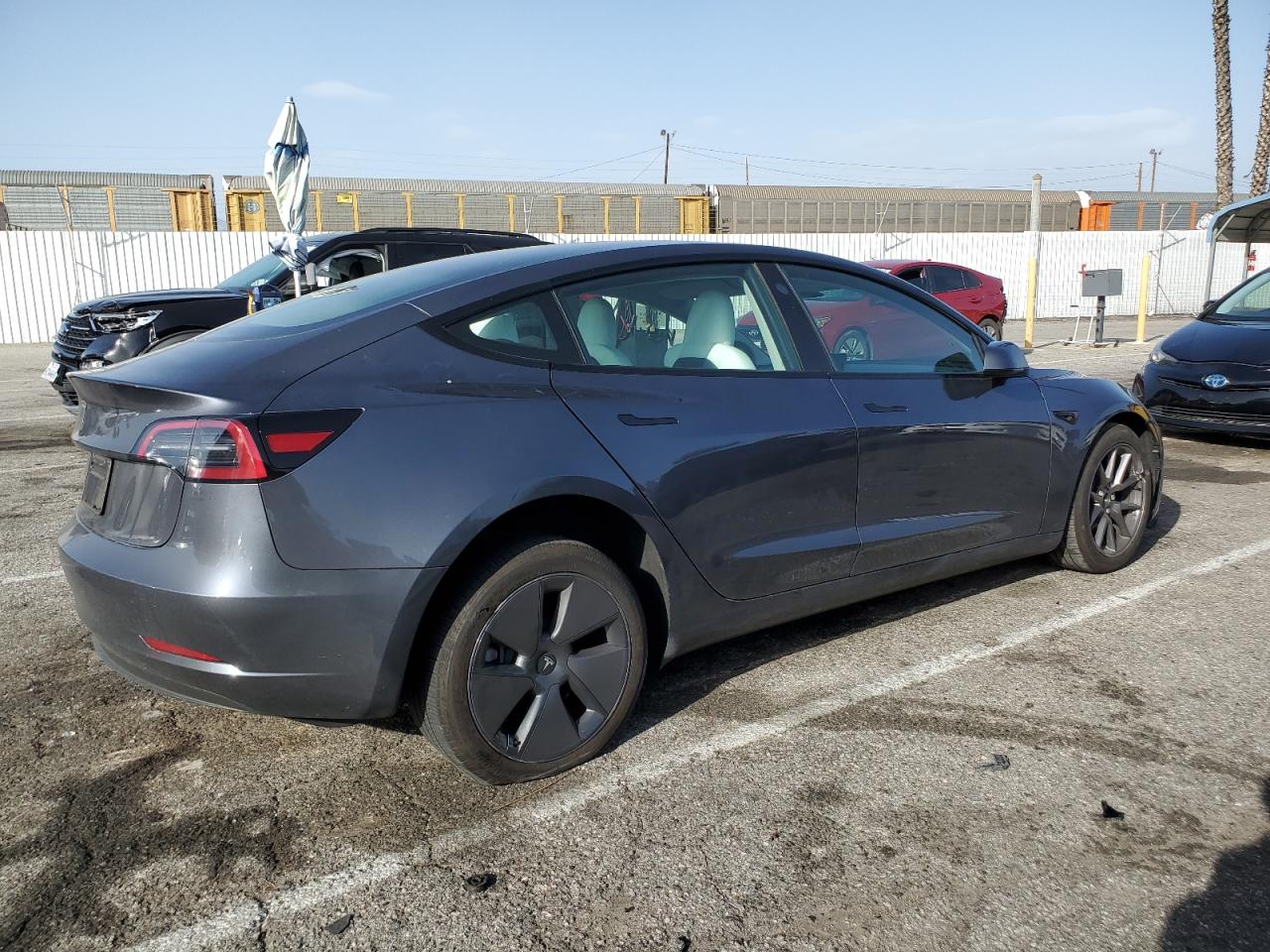 5YJ3E1EA8PF645805 2023 Tesla Model 3