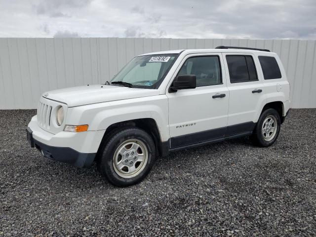 Lot #2394901340 2014 JEEP PATRIOT SP salvage car