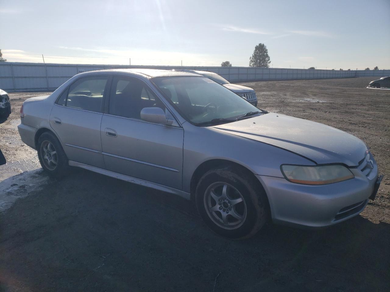 1HGCG16502A025268 2002 Honda Accord Ex