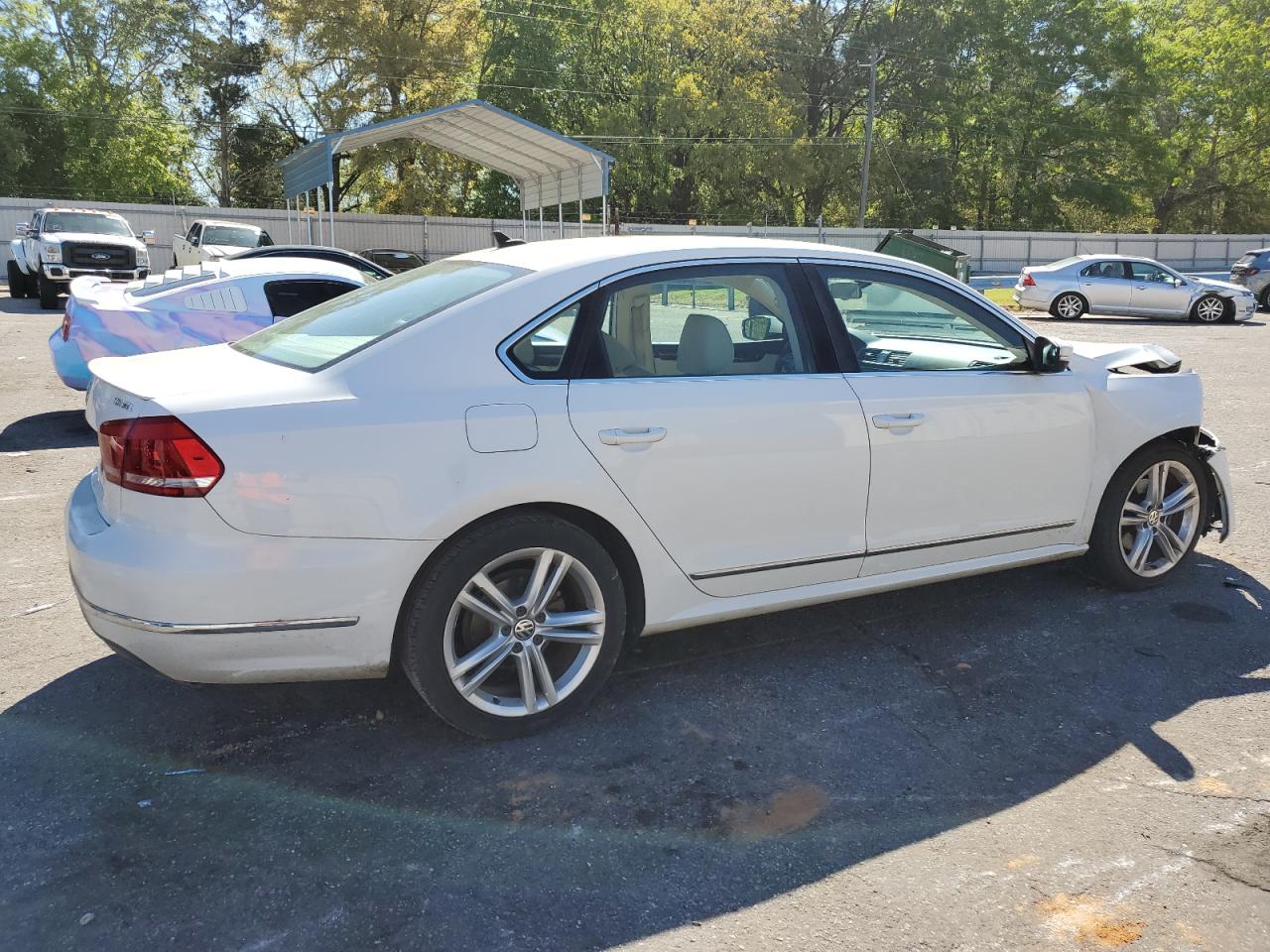 1VWCN7A35DC003137 2013 Volkswagen Passat Sel