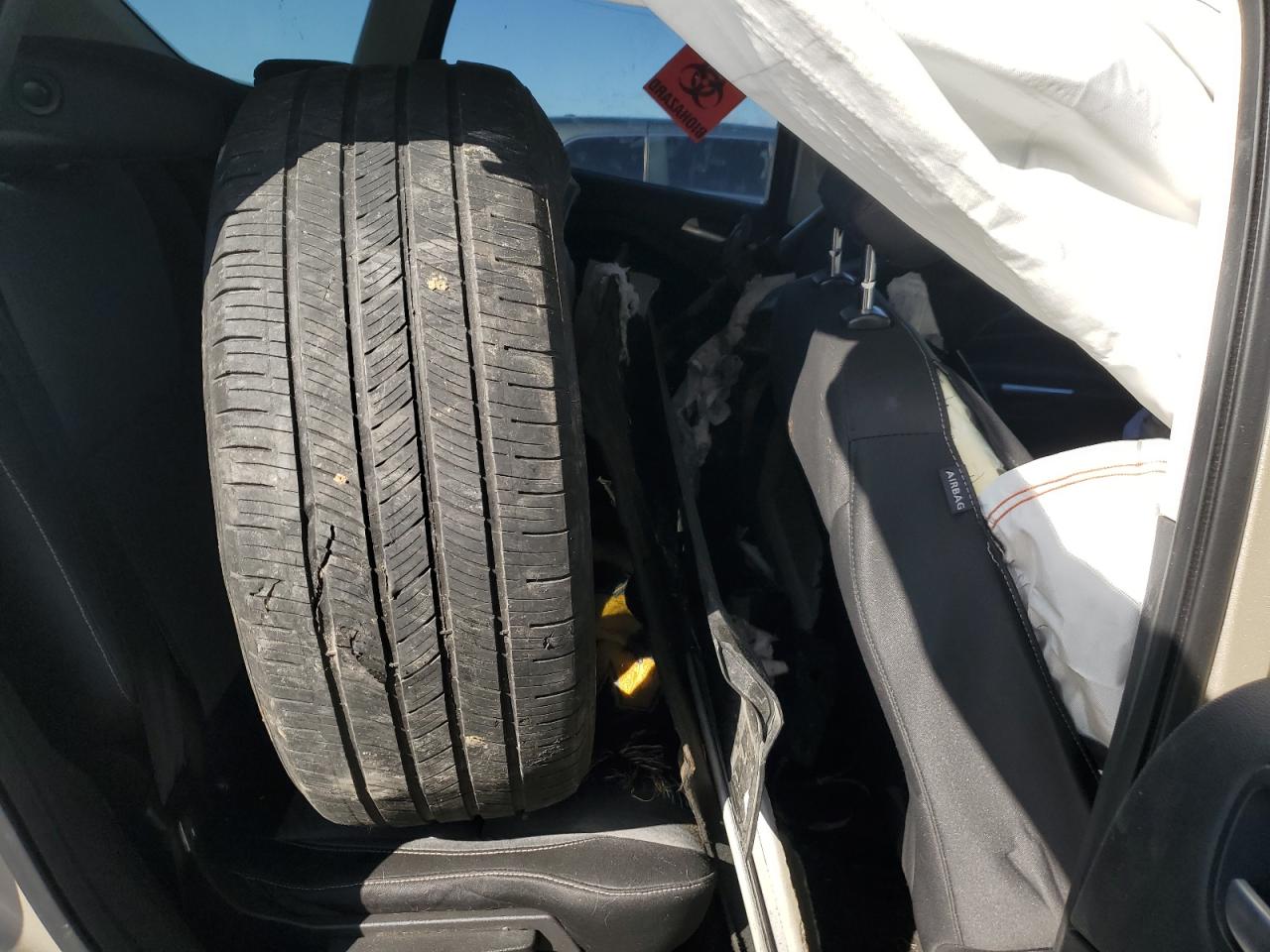 1FMCU0GD1JUA03666 FORD ESCAPE 2018