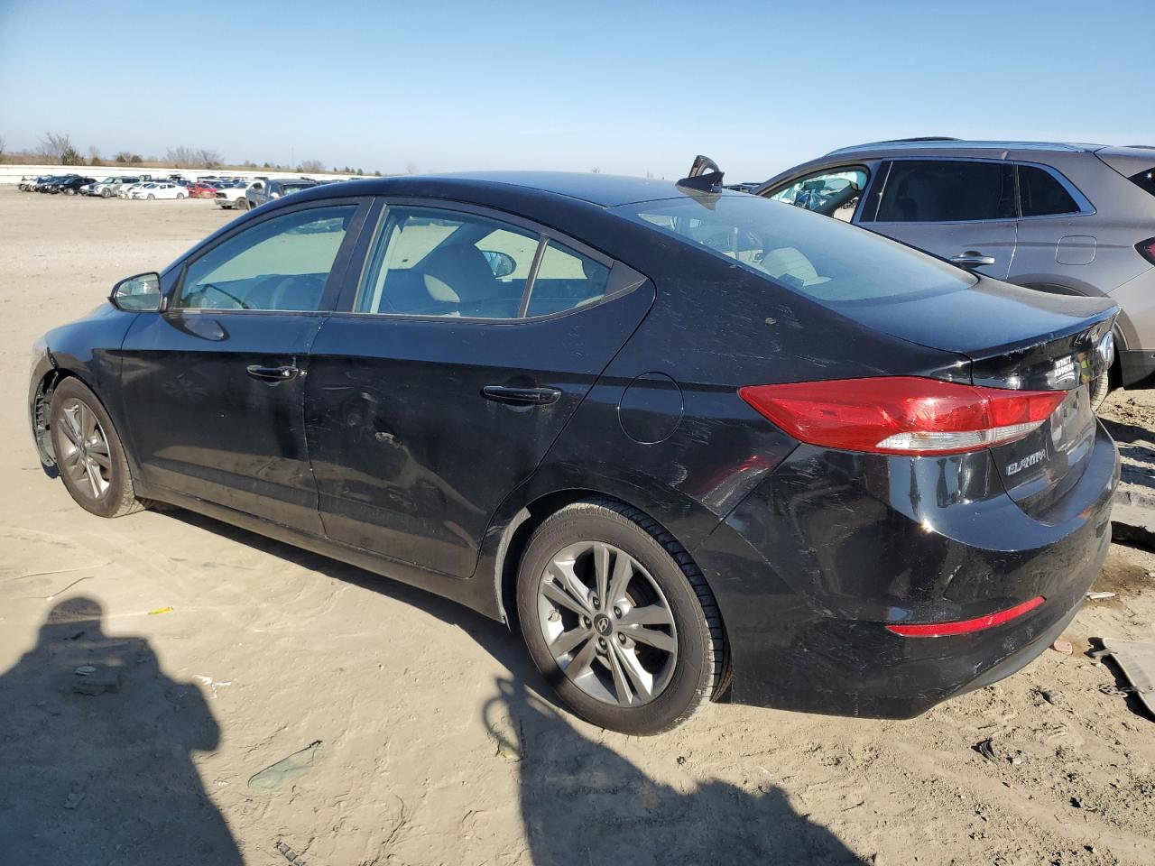 KMHD84LF5HU156505 2017 Hyundai Elantra Se