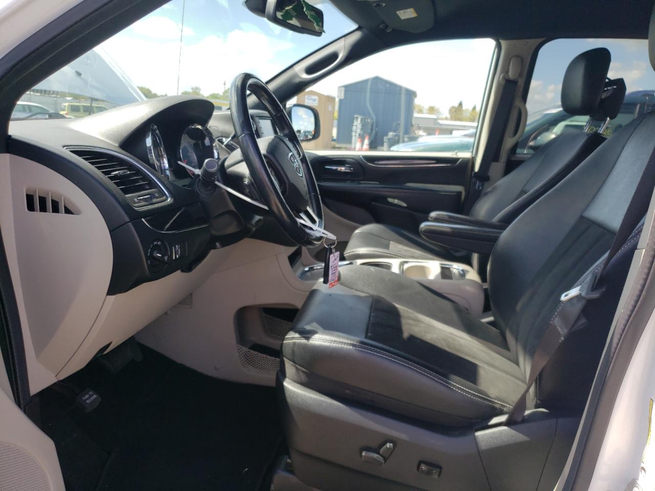 2C4RDGCG5KR723980 2019 Dodge Grand Caravan Sxt