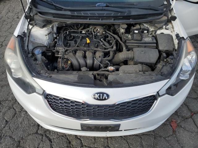 Хэтчбеки KIA FORTE 2016 Белый