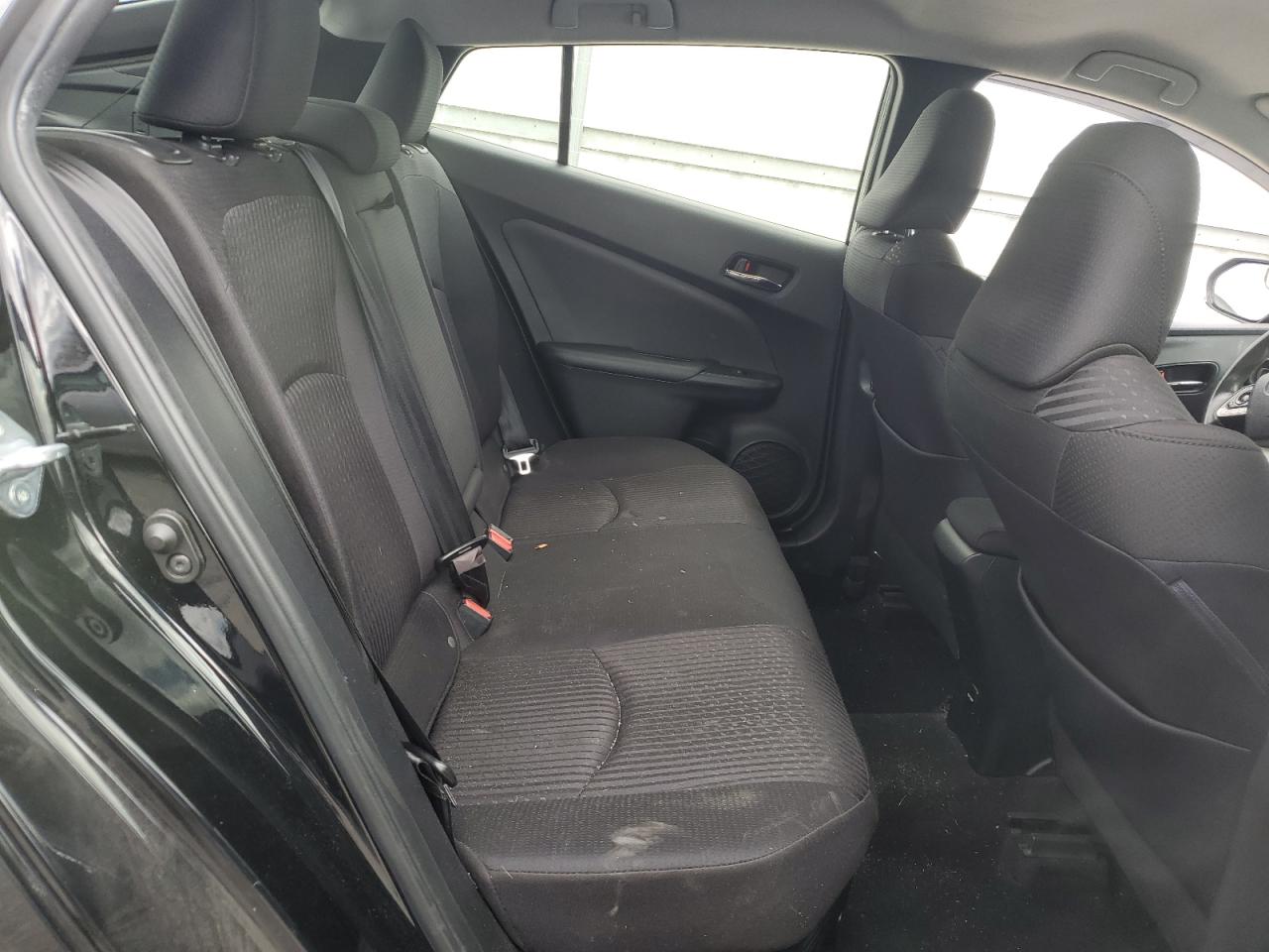 JTDKBRFU8J3058004 2018 Toyota Prius