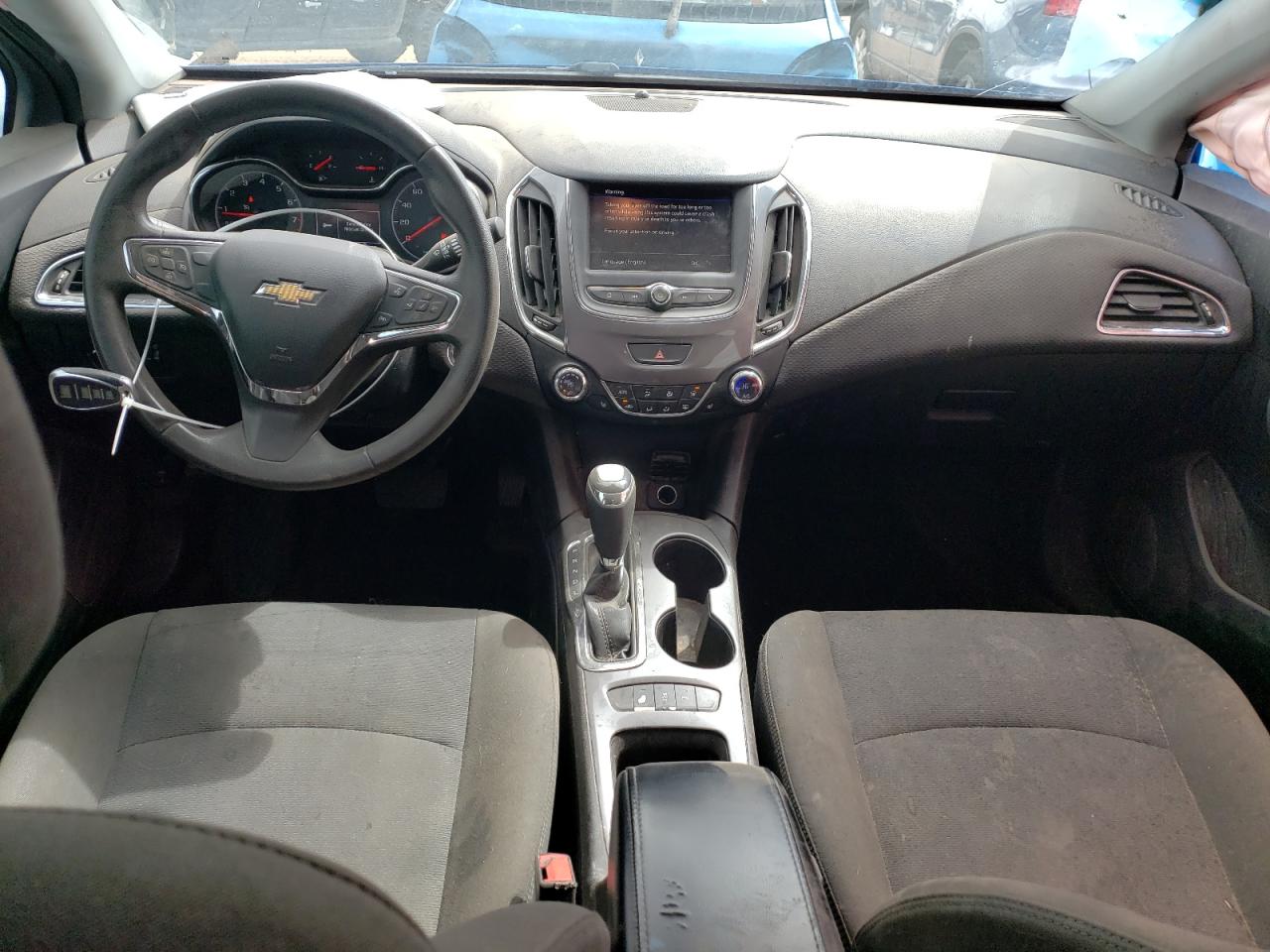 3G1BE6SM1KS550129 2019 Chevrolet Cruze Lt