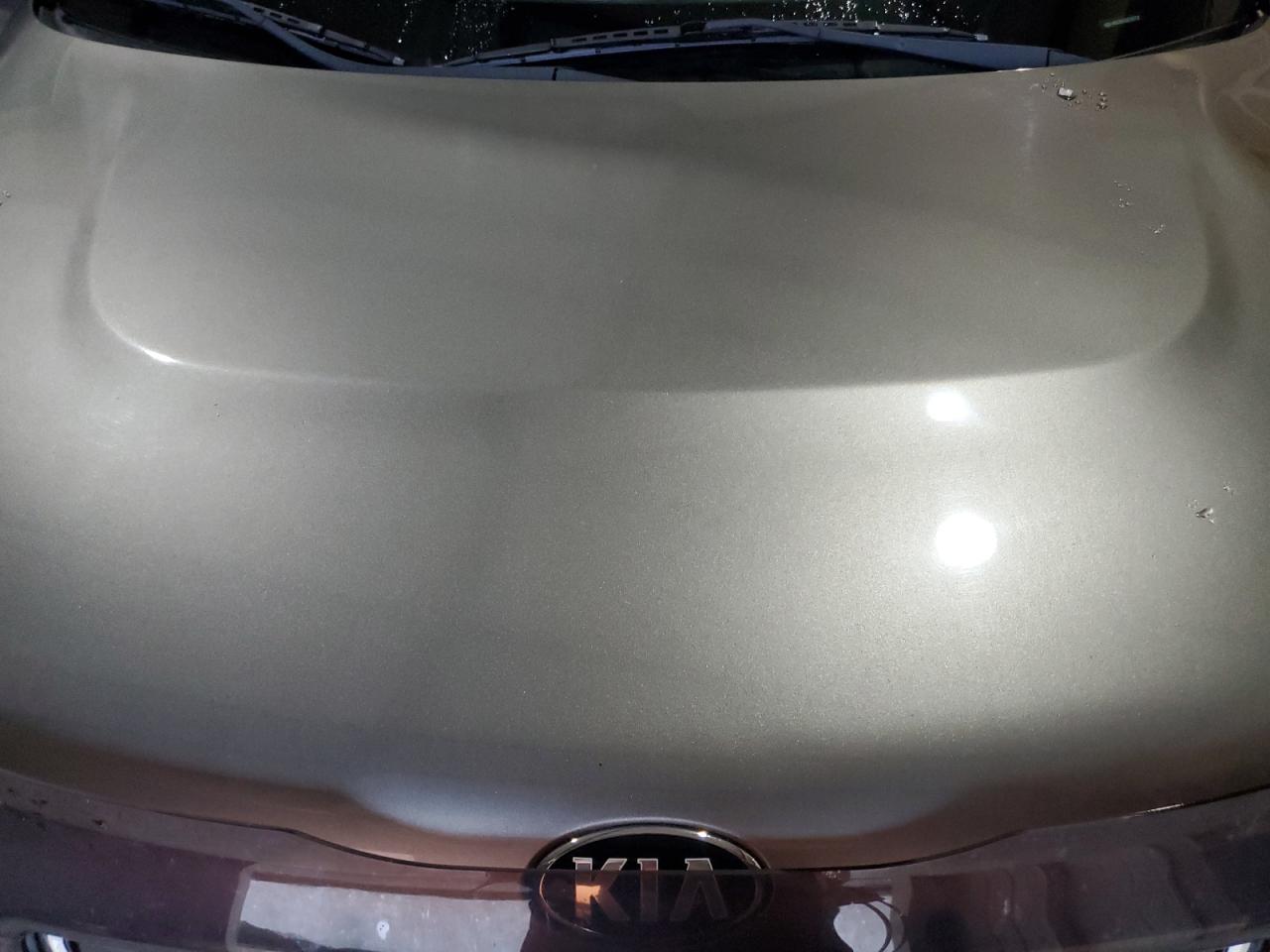 KNDJX3A51G7295722 2016 Kia Soul !