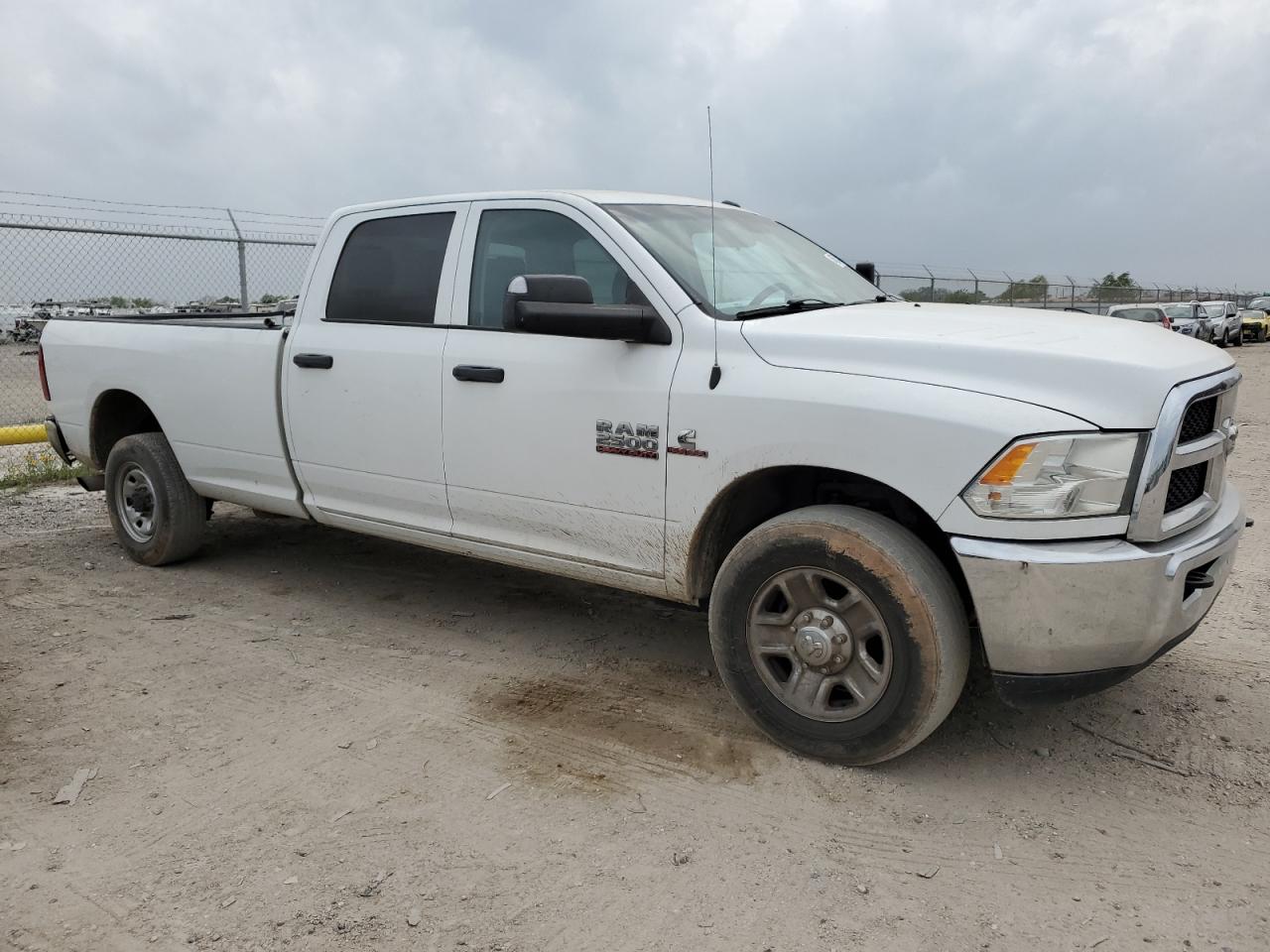 2017 Ram 2500 St vin: 3C6UR4HL0HG766919