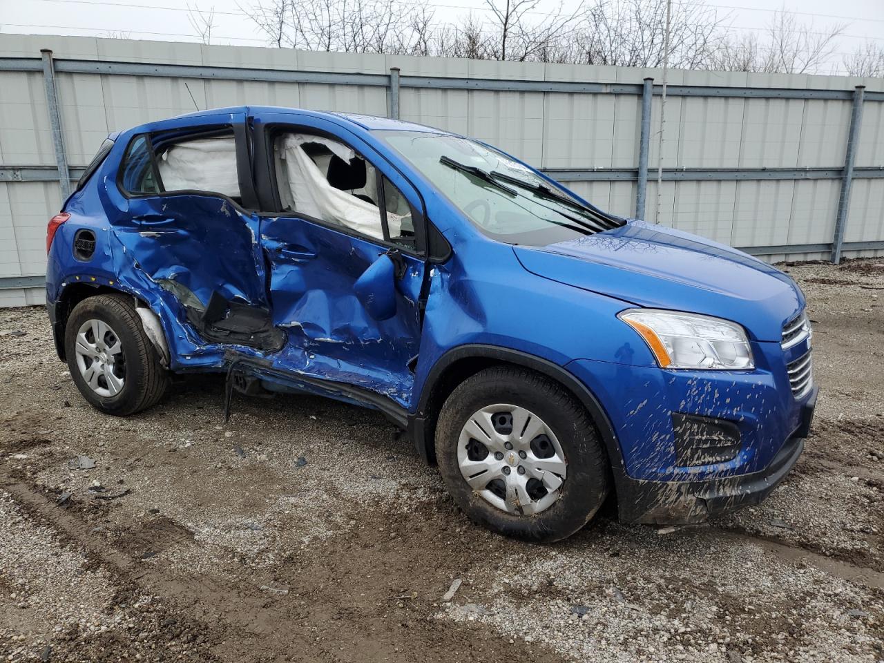 KL7CJKSBXGB760663 CHEVROLET TRAX 2016