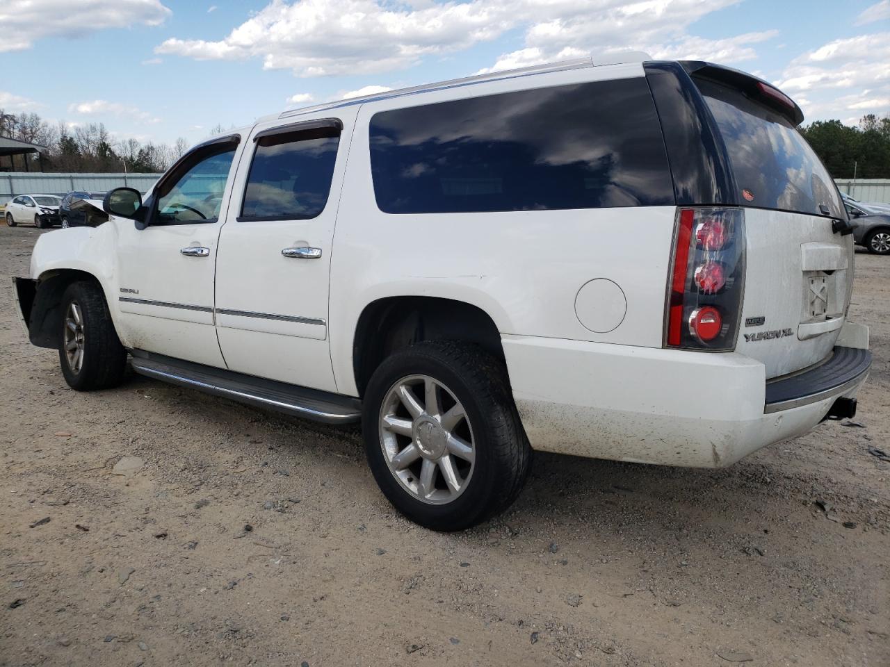 1GKS2MEF2BR328014 2011 GMC Yukon Xl Denali