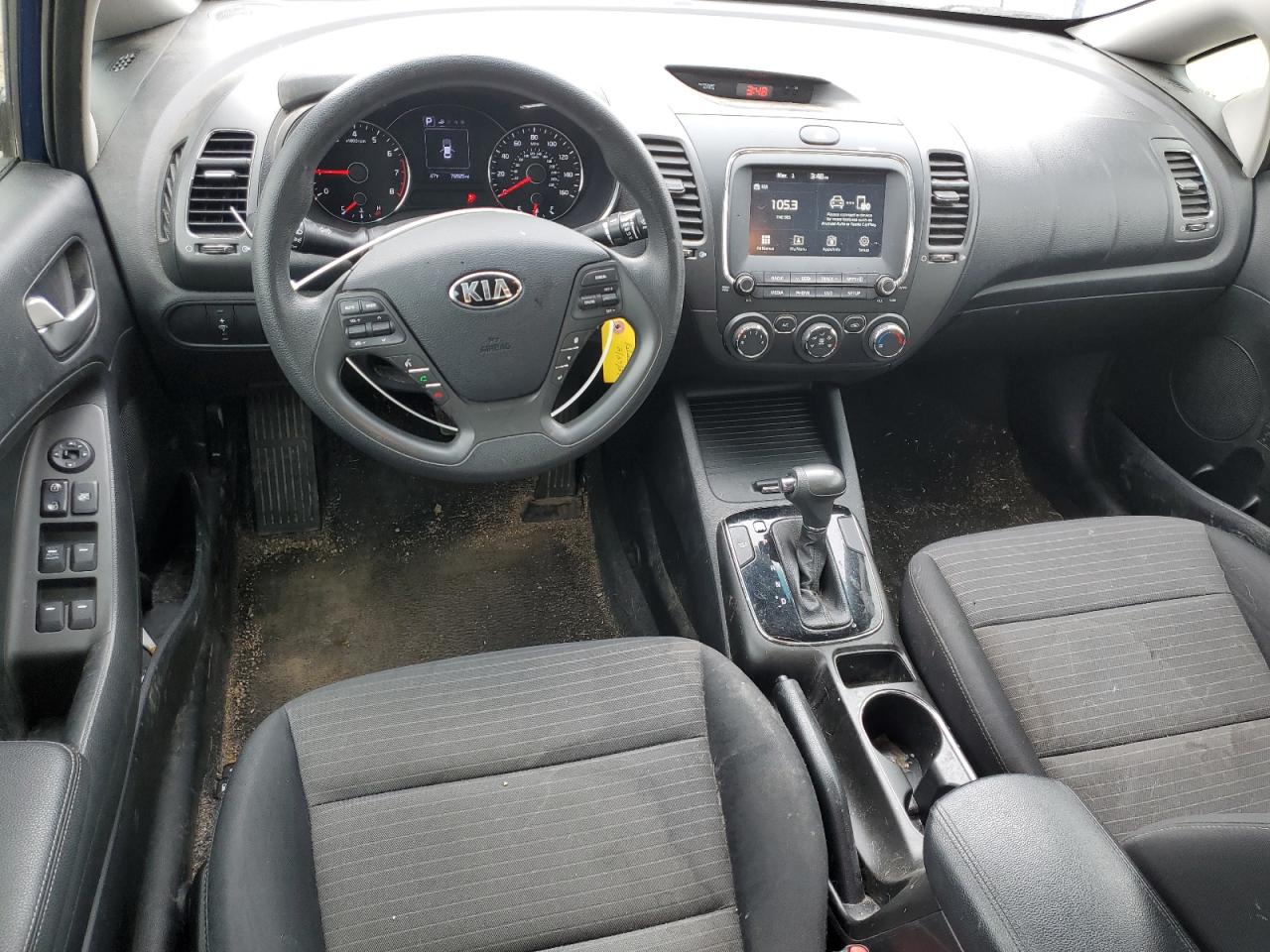 3KPFL4A71JE240641 2018 Kia Forte Lx