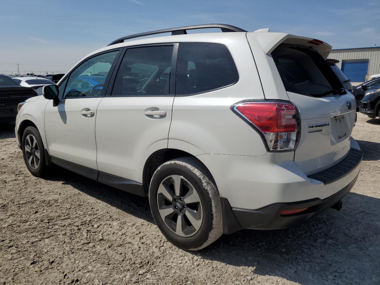 Lot #2461964121 2018 SUBARU FORESTER 2