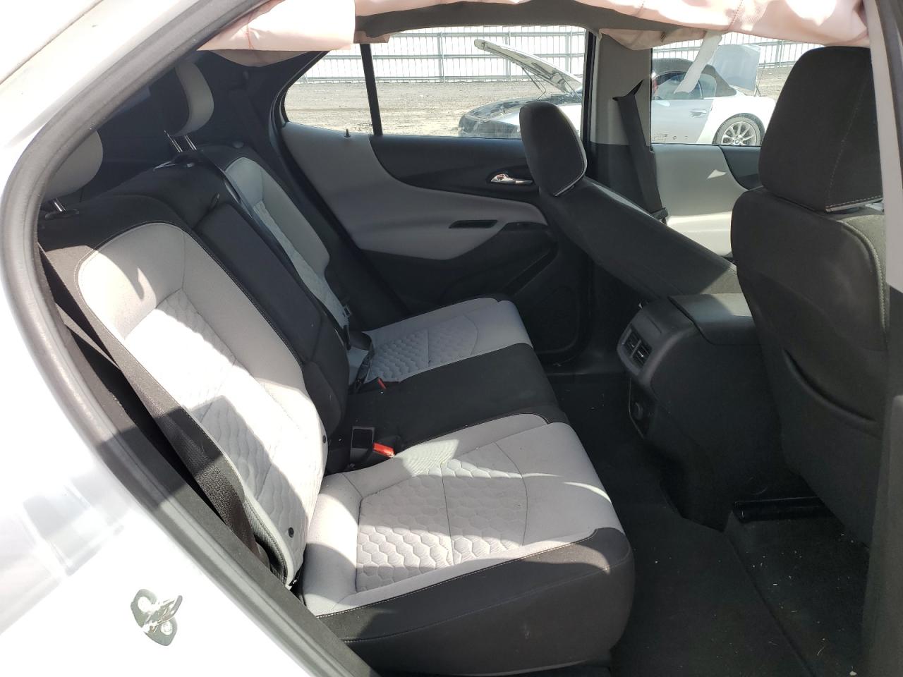 3GNAXHEV9JL413730 CHEVROLET EQUINOX 2018