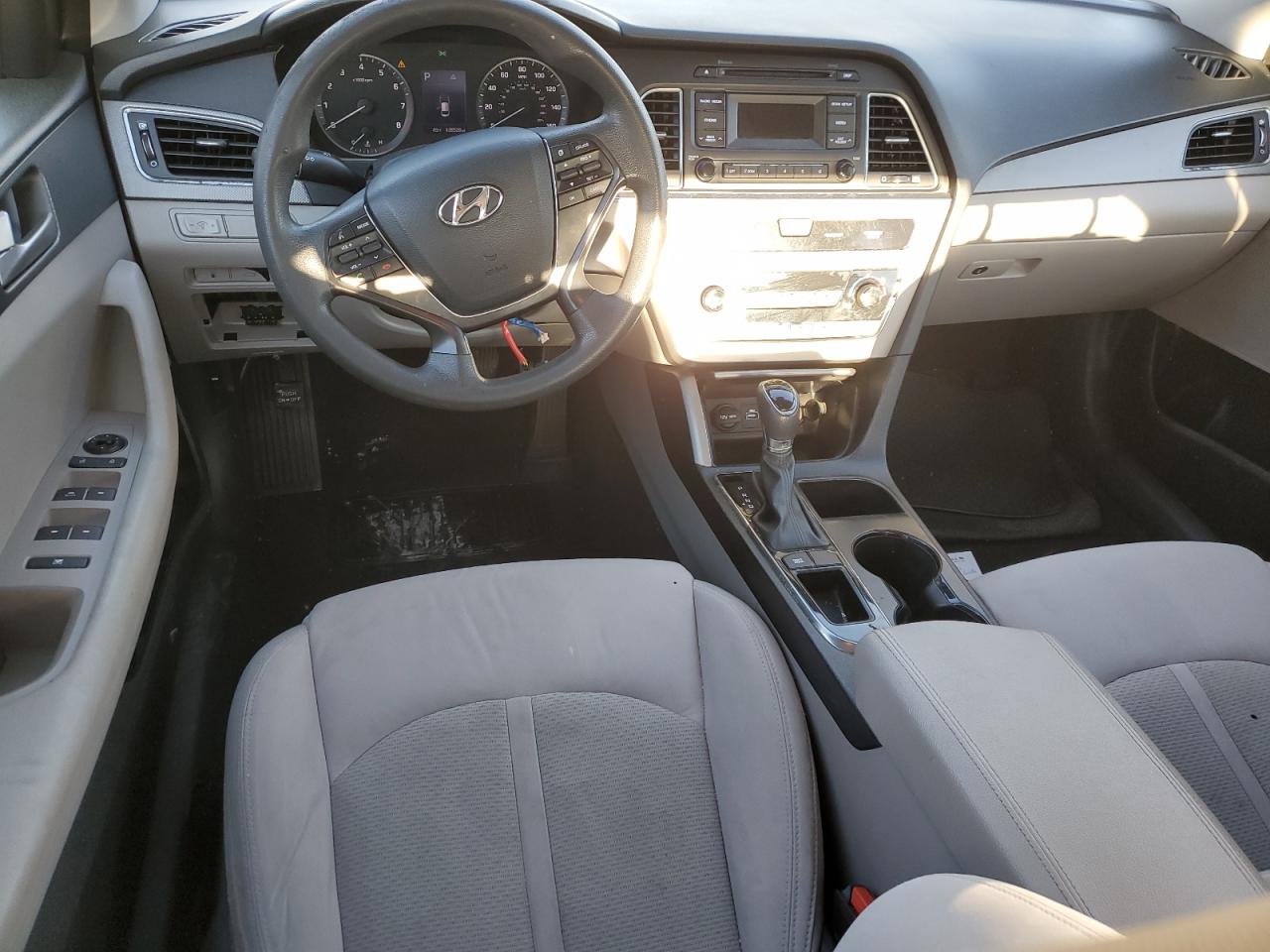 5NPE24AF5HH485745 2017 Hyundai Sonata Se