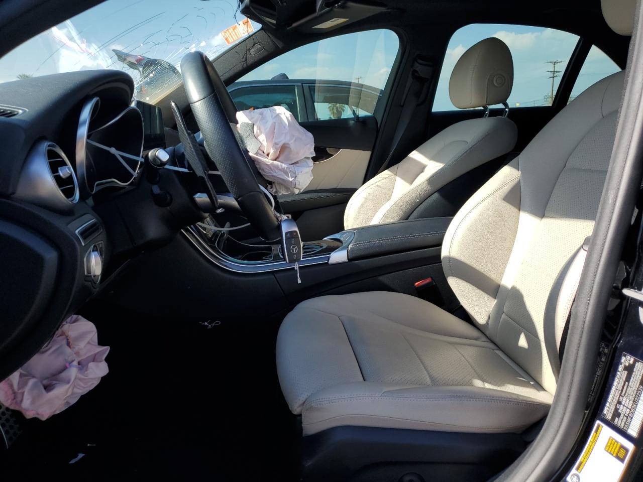 55SWF8DB3KU322539 2019 Mercedes-Benz C 300