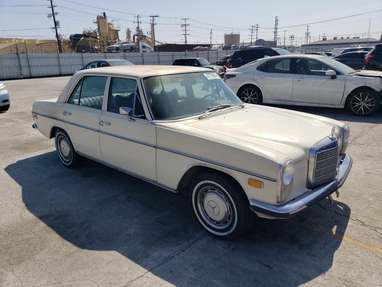 Lot #2718188566 1968 MERCEDES-BENZ 240-CLASS