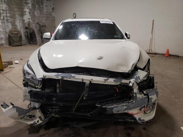2016 Infiniti Q70 - Image 5