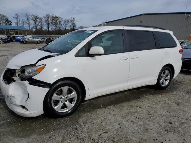 Lot #2423585211 2012 TOYOTA SIENNA LE salvage car
