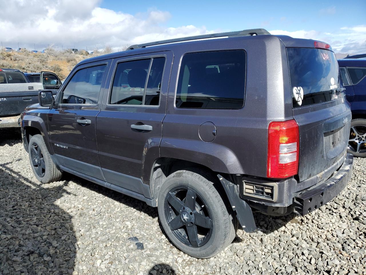 1C4NJPBB2FD341850 2015 Jeep Patriot Sport