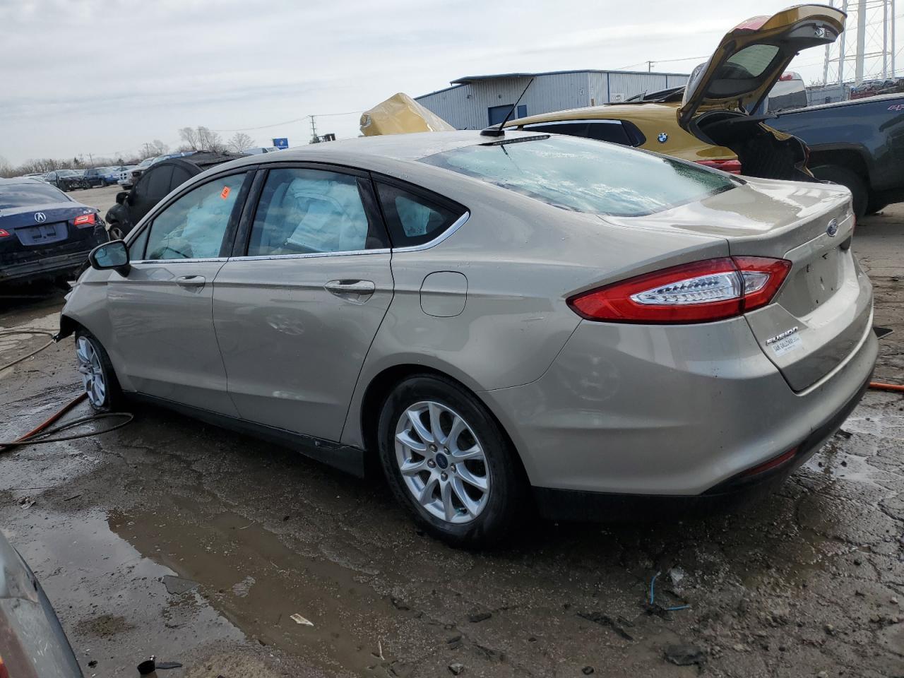 2015 Ford Fusion S vin: 3FA6P0G72FR123824