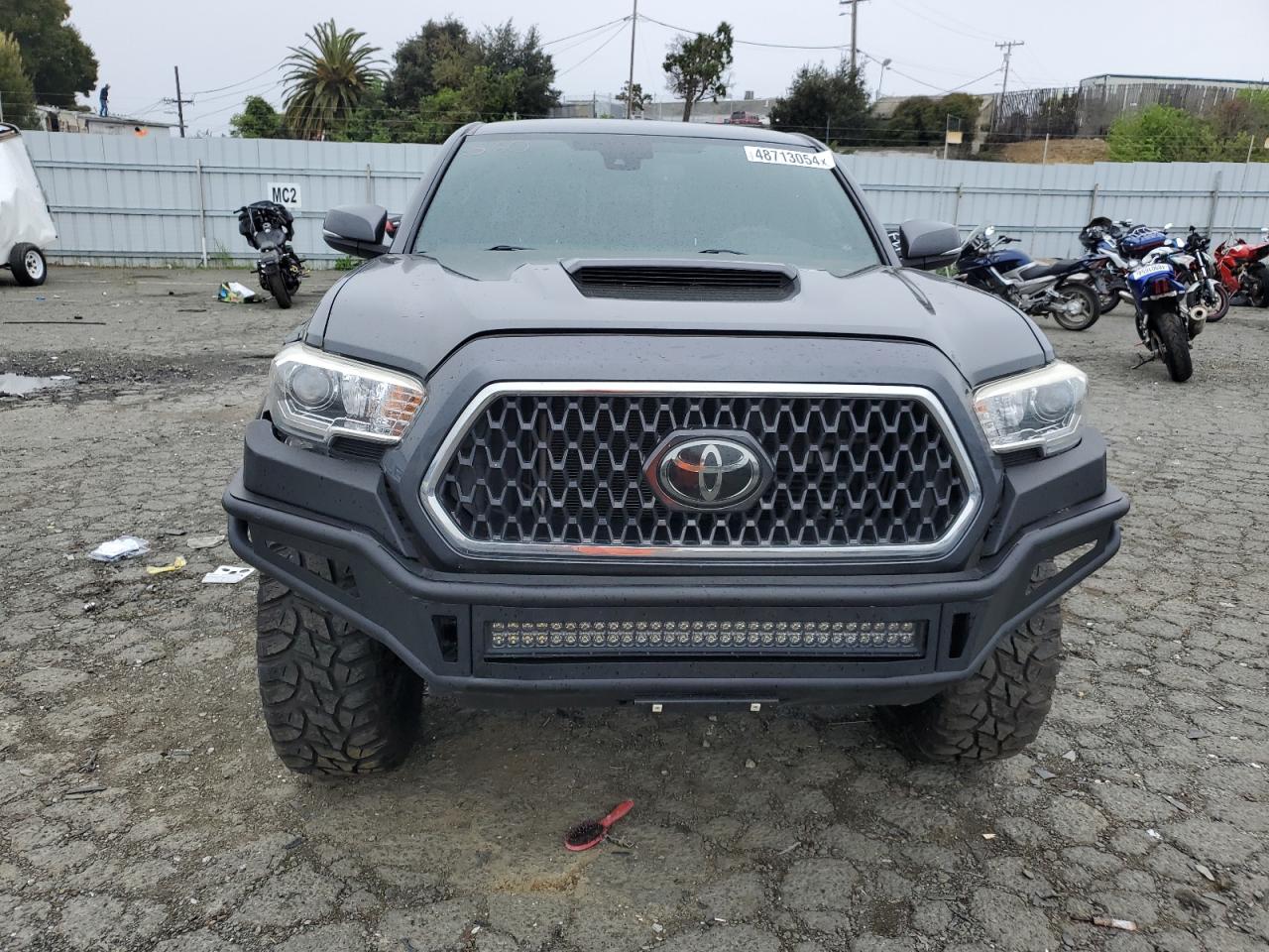 2018 Toyota Tacoma Double Cab vin: 3TMBZ5DN1JM014425