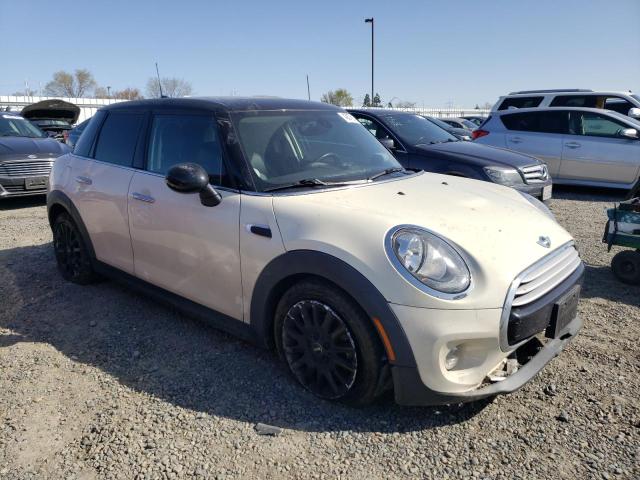 2015 Mini Cooper VIN: WMWXS5C53FT831073 Lot: 45879144