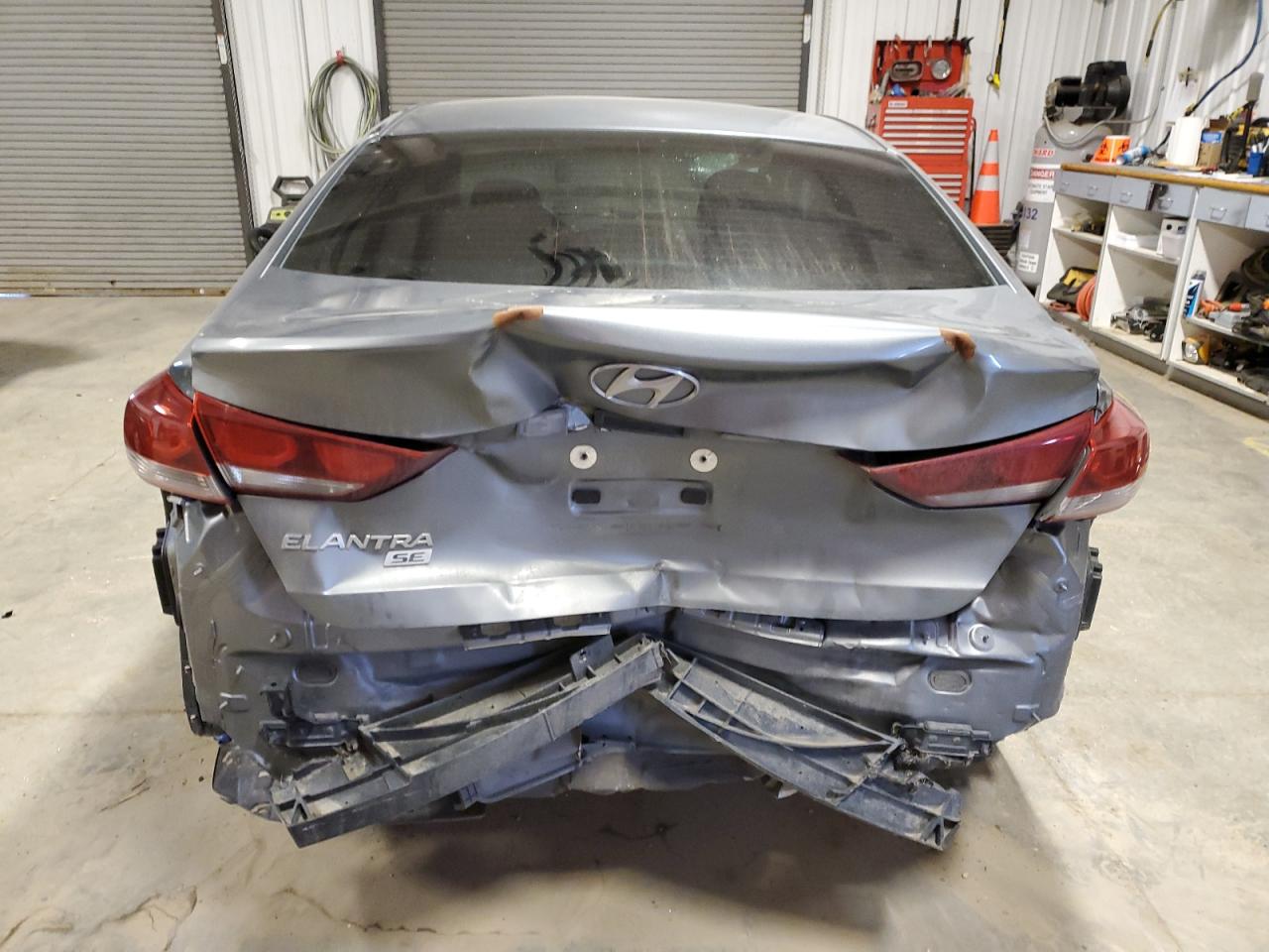 Lot #2713376243 2018 HYUNDAI ELANTRA SE