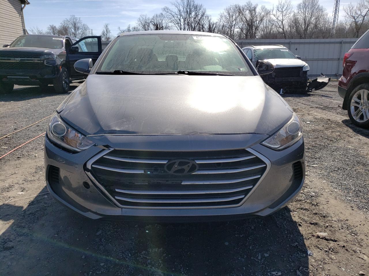 2017 Hyundai Elantra Se vin: KMHD84LF8HU186002