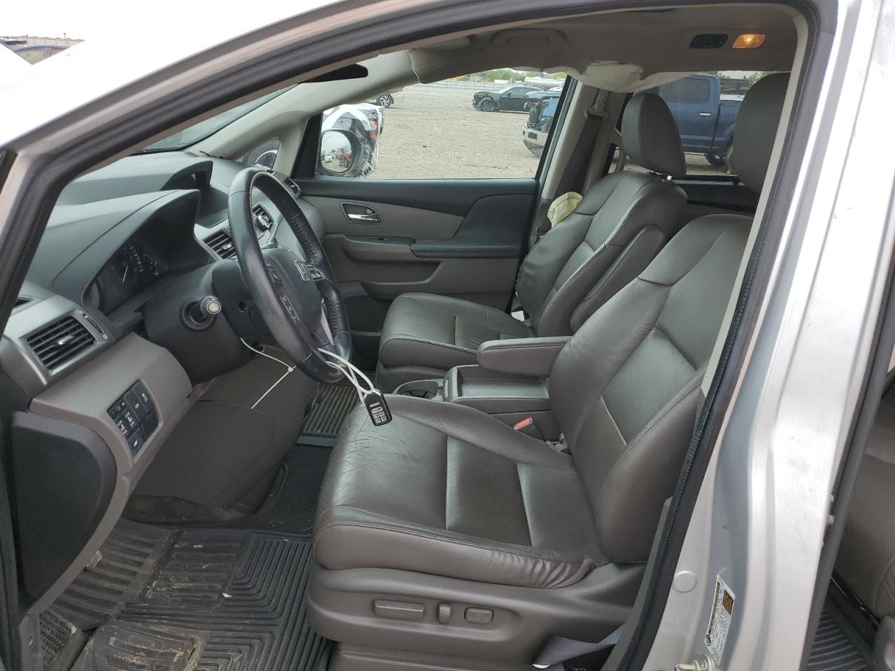 5FNRL5H67FB014654 2015 Honda Odyssey Exl