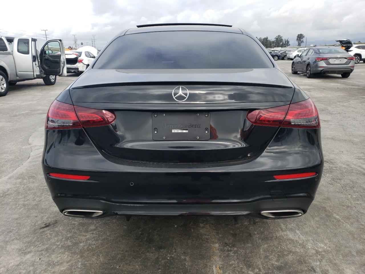 W1KZF8DB5NB071017 2022 Mercedes-Benz E 350