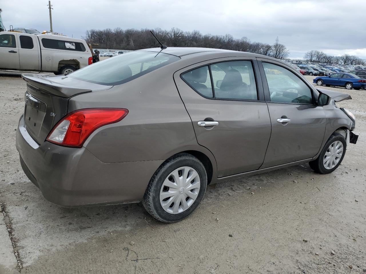 3N1CN7AP3HK462675 2017 Nissan Versa S