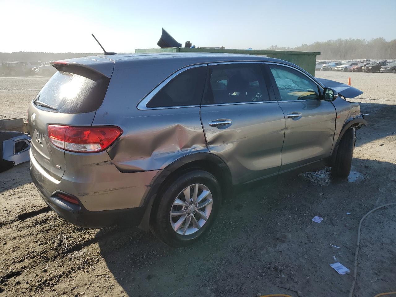 2018 Kia Sorento Lx vin: 5XYPG4A31JG431100