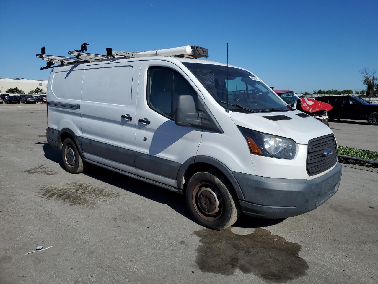 Lot #2518959699 2017 FORD TRANSIT T-