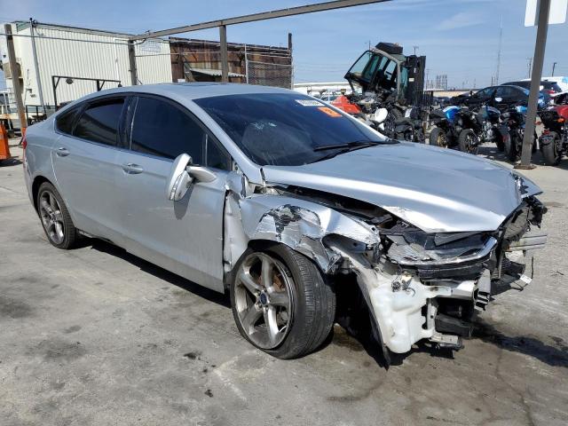 VIN 3FA6P0H98FR281648 2015 Ford Fusion, SE no.4