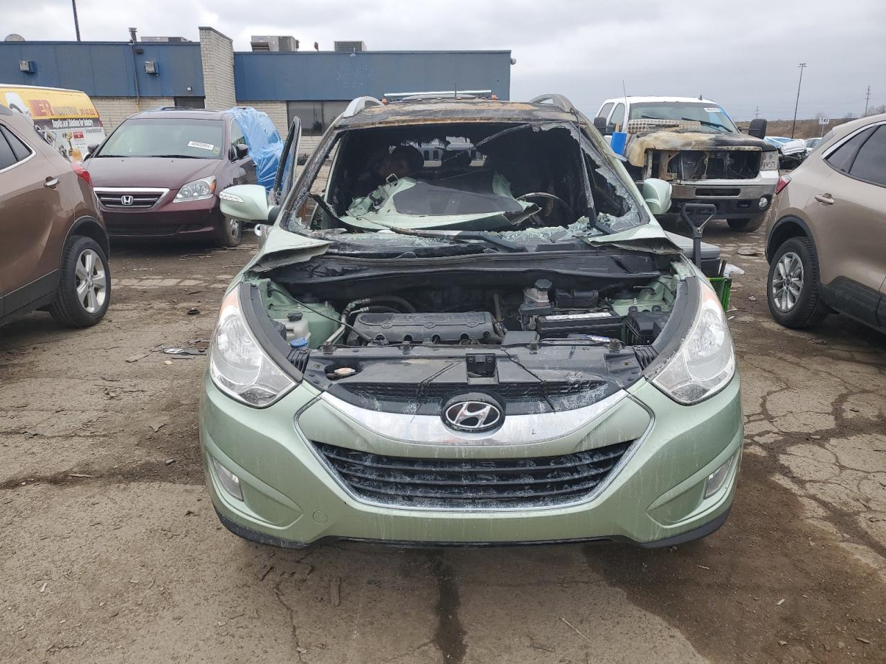 KM8JU3AC8BU169225 2011 Hyundai Tucson Gls