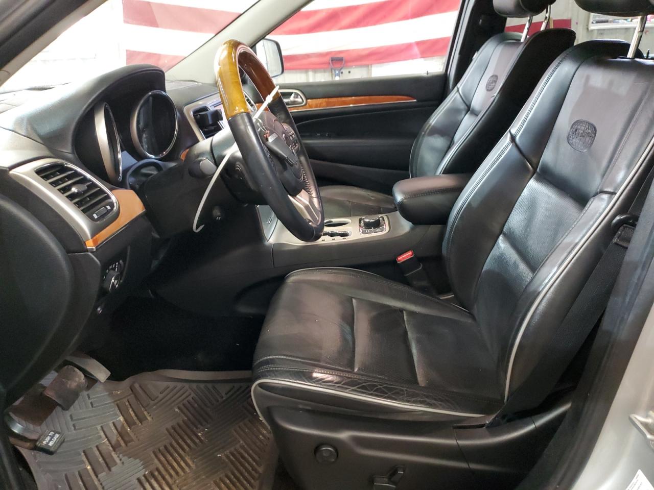 1J4RR6GG7BC744287 2011 Jeep Grand Cherokee Overland