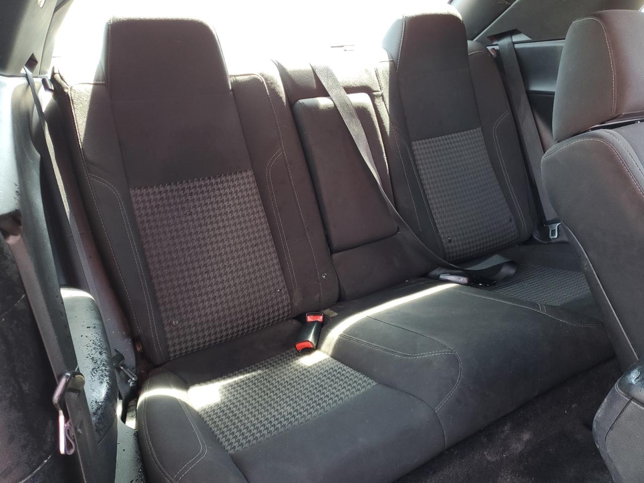 2C3CDZAG4GH201010 2016 Dodge Challenger Sxt