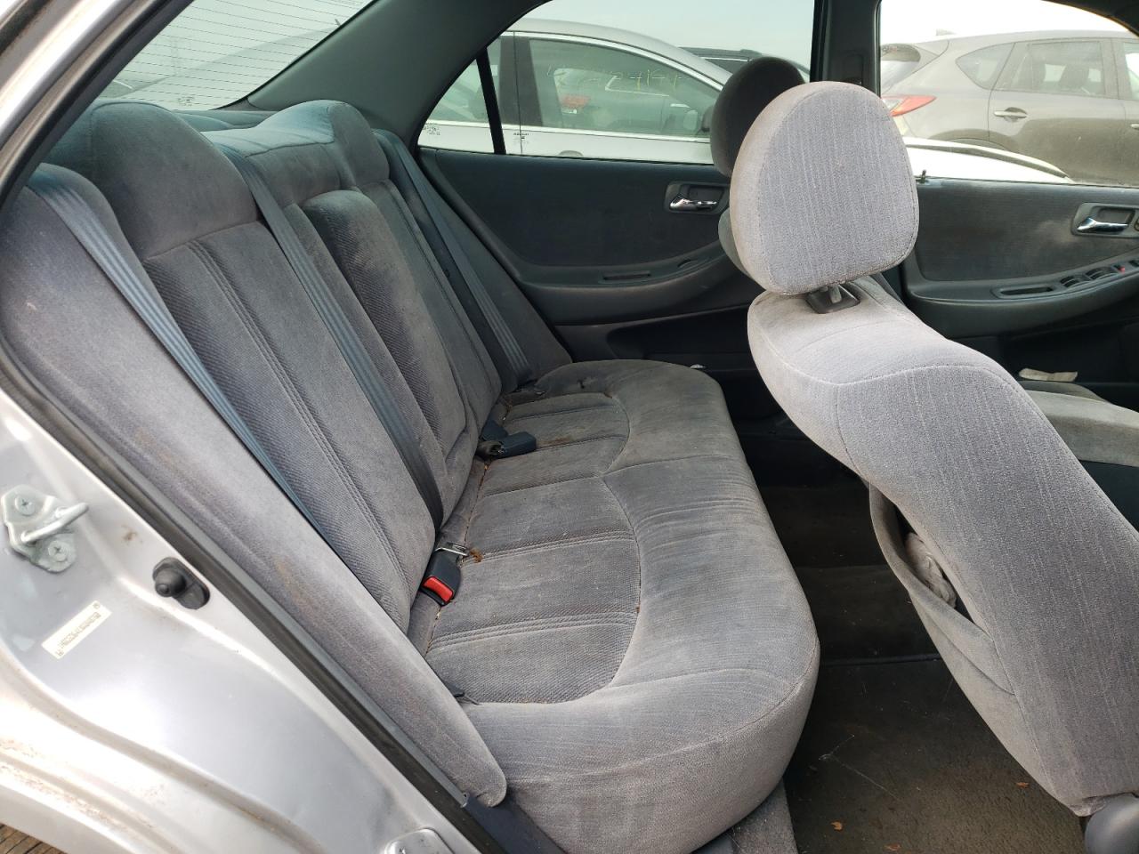 1HGCG5641XA048760 1999 Honda Accord Lx