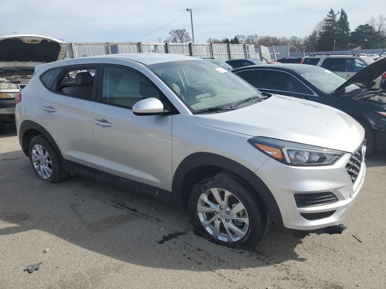 KM8J2CA40KU900972 2019 Hyundai Tucson Se